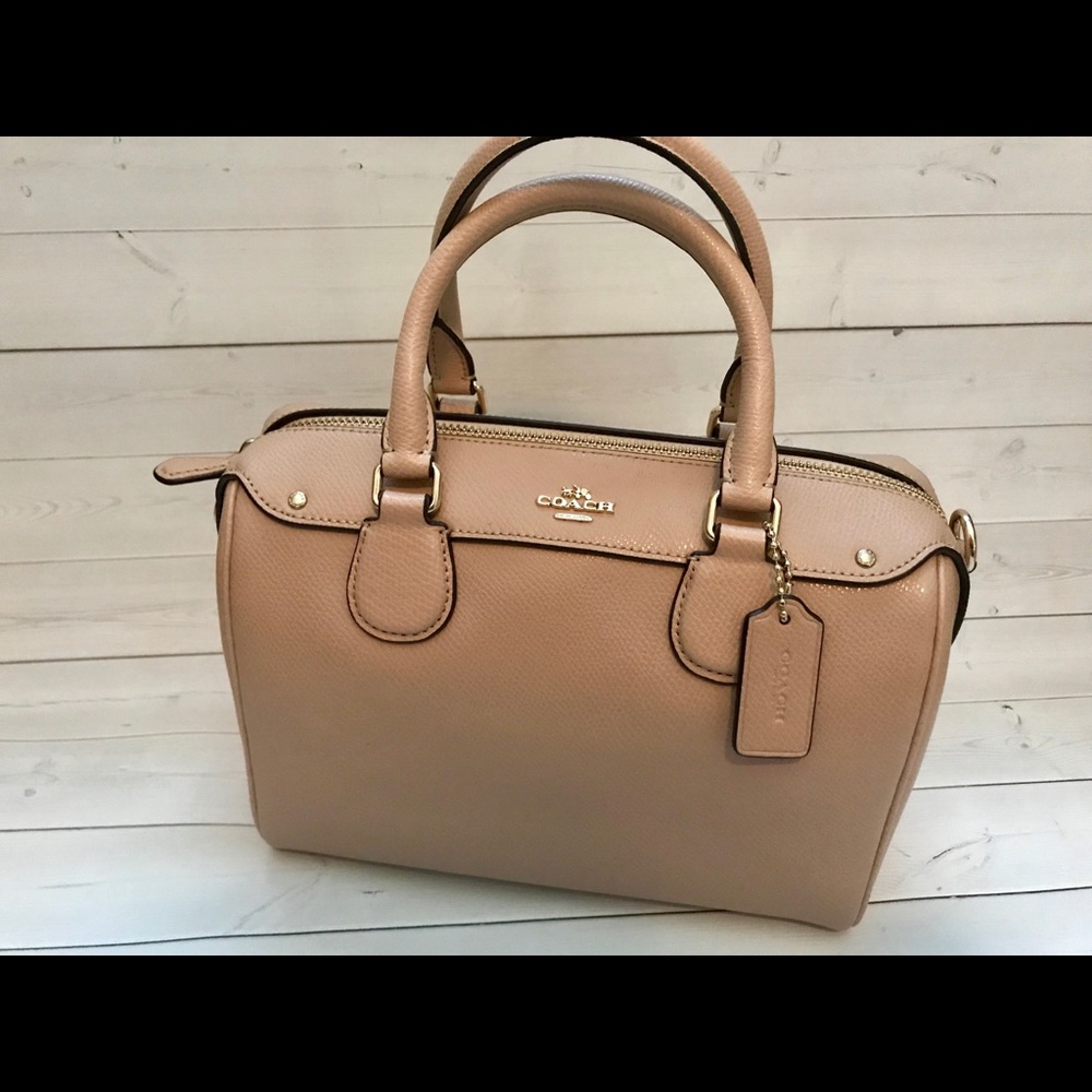 Beautiful Coach Handbag/Crossbody. Like New